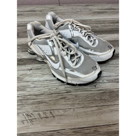 Nike Shox M2 Women's Athletic Shoes - Size 8.5 - Picture 1 of 8